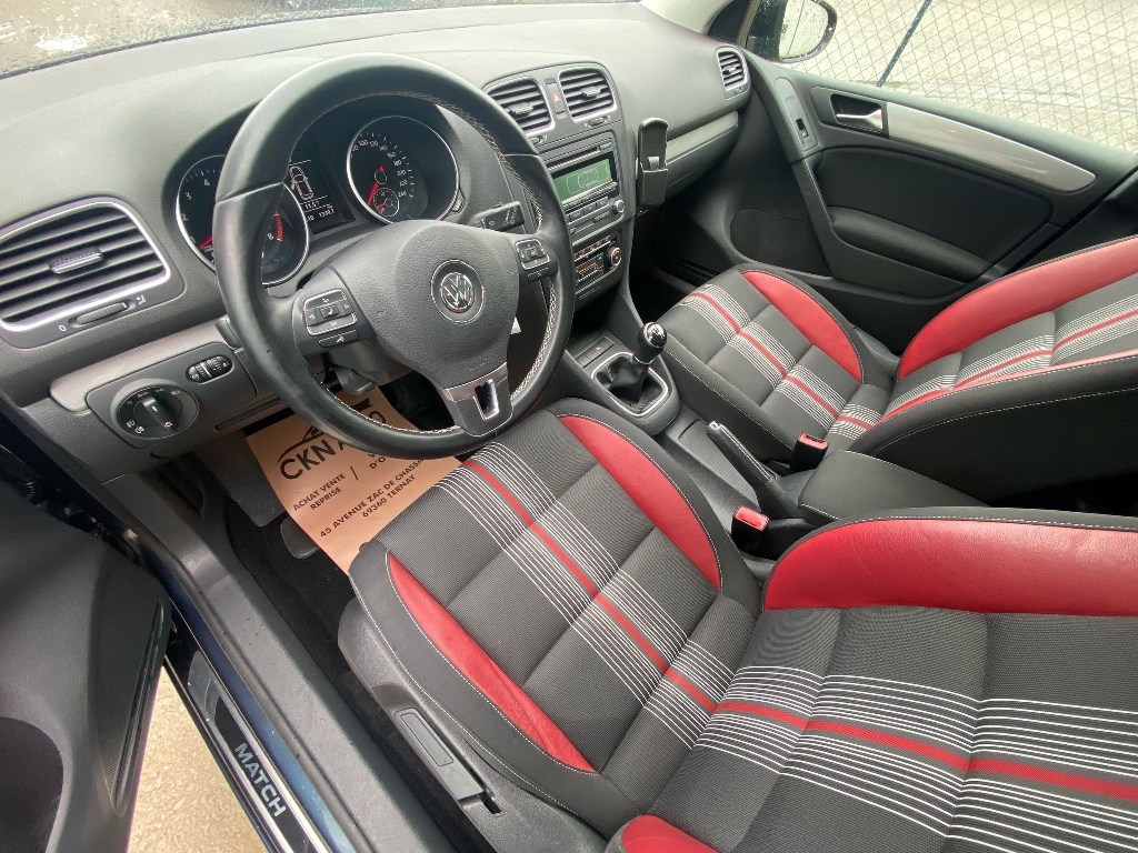 VOLKSWAGEN GOLF - vue 1