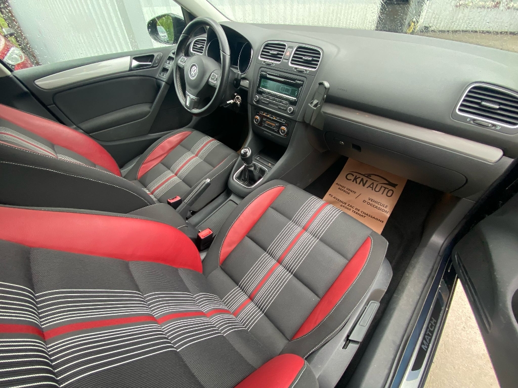 VOLKSWAGEN GOLF - vue 1