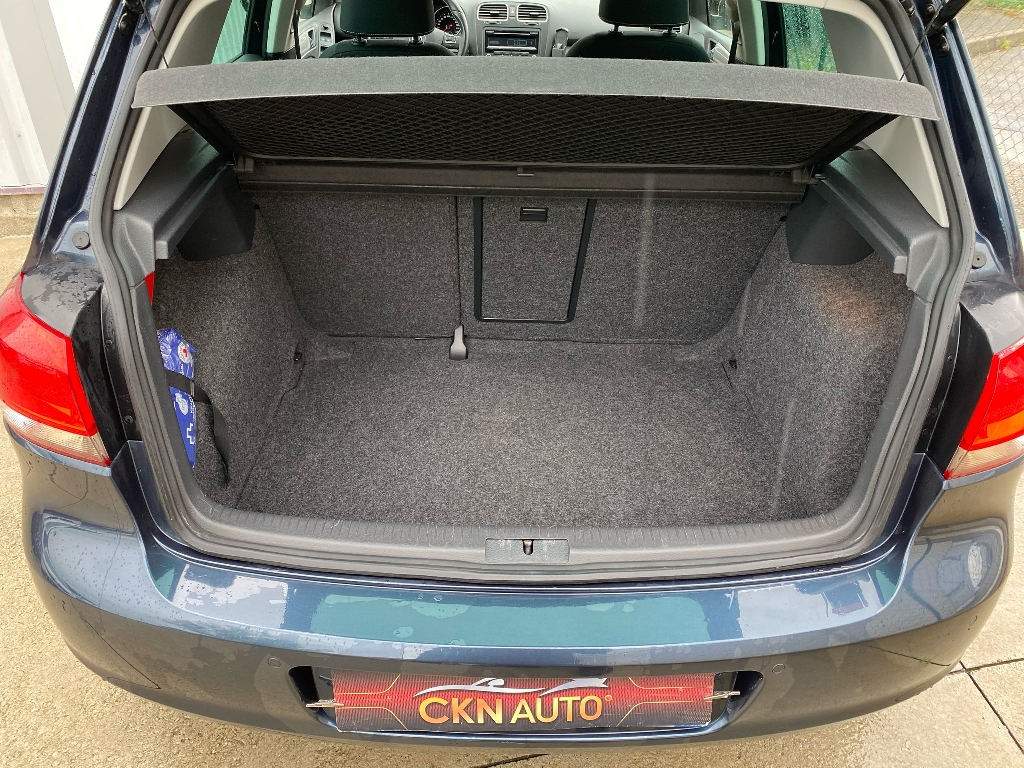 VOLKSWAGEN GOLF - vue 1