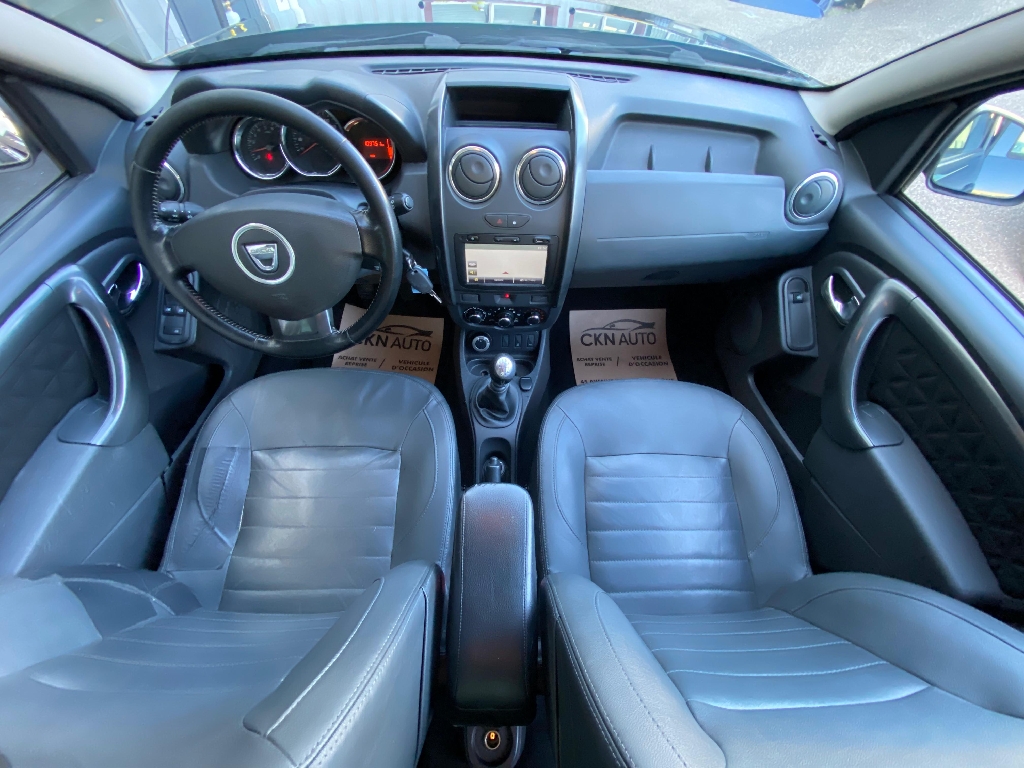 DACIA DUSTER - vue 1