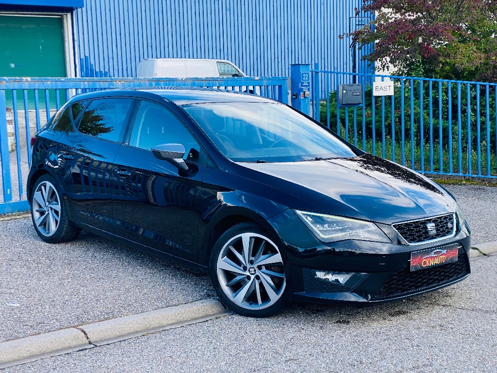 SEAT LEON