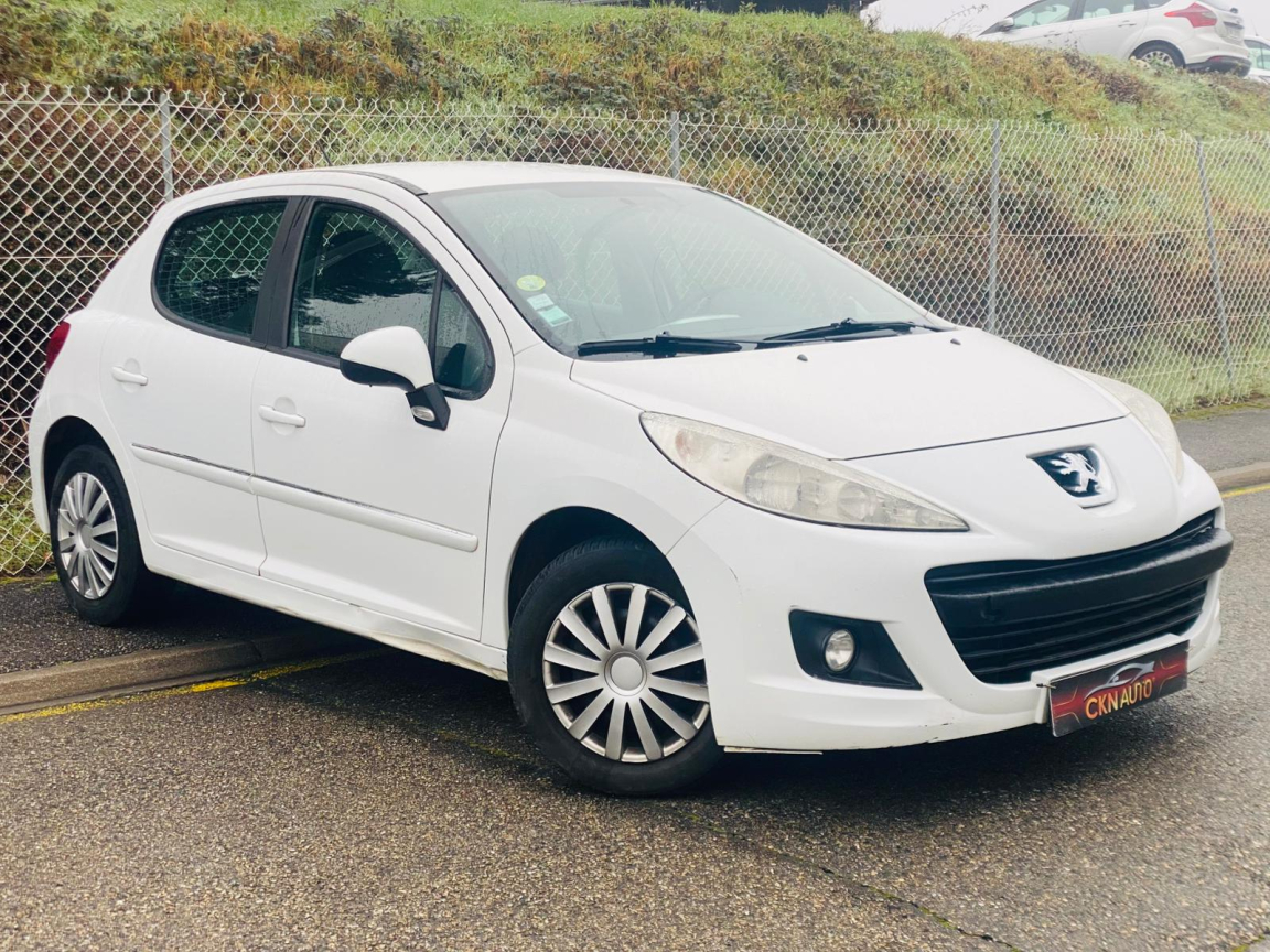 PEUGEOT 207
