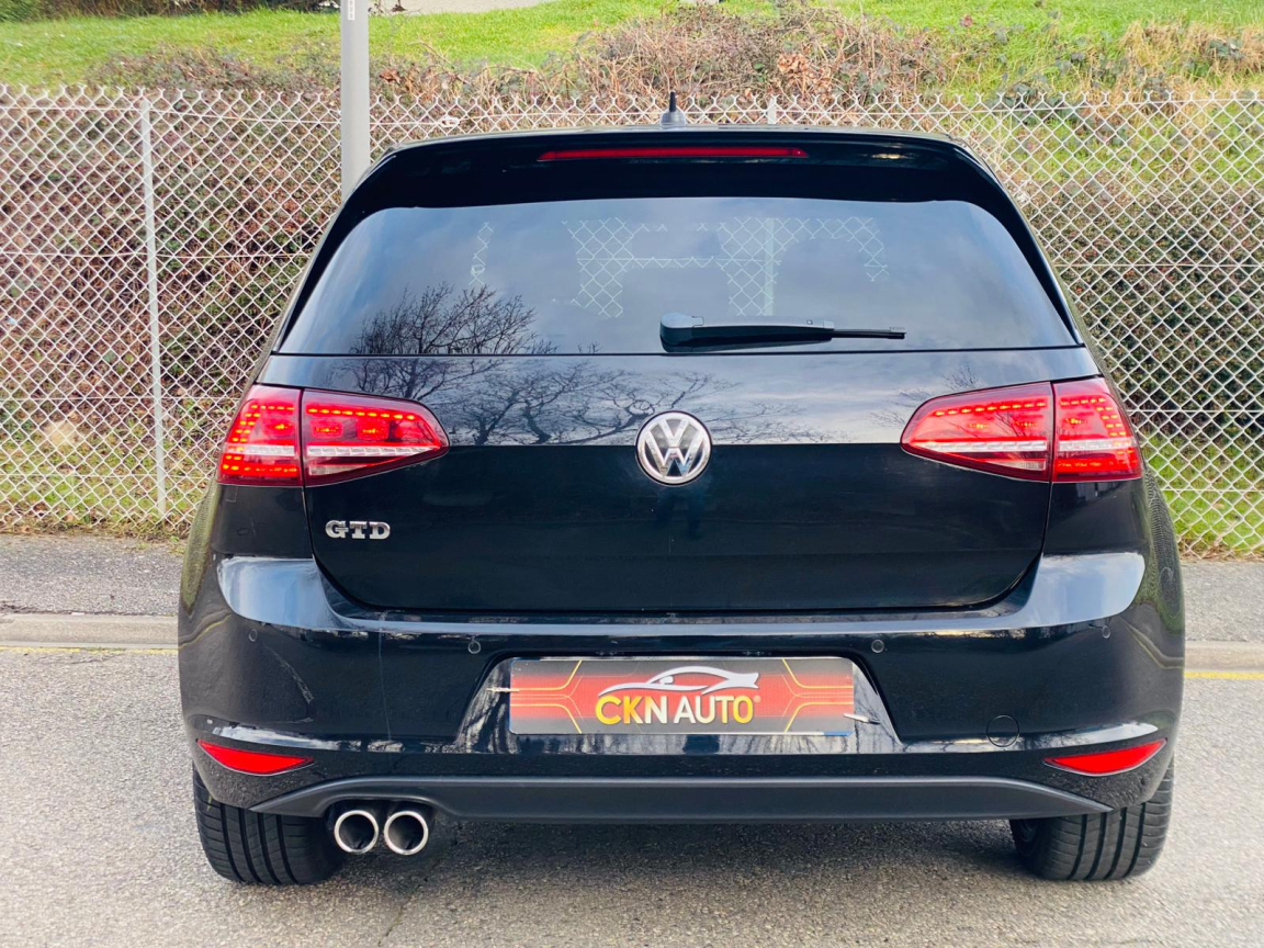 VOLKSWAGEN GOLF - vue 1