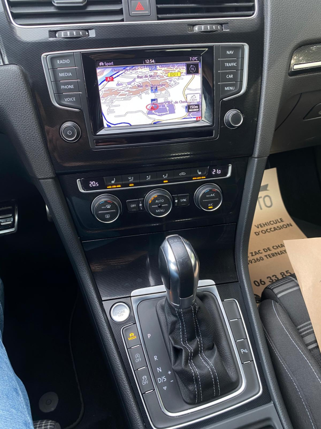 VOLKSWAGEN GOLF - vue 1