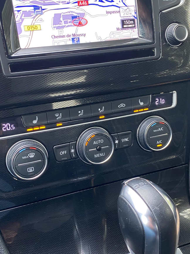 VOLKSWAGEN GOLF - vue 1