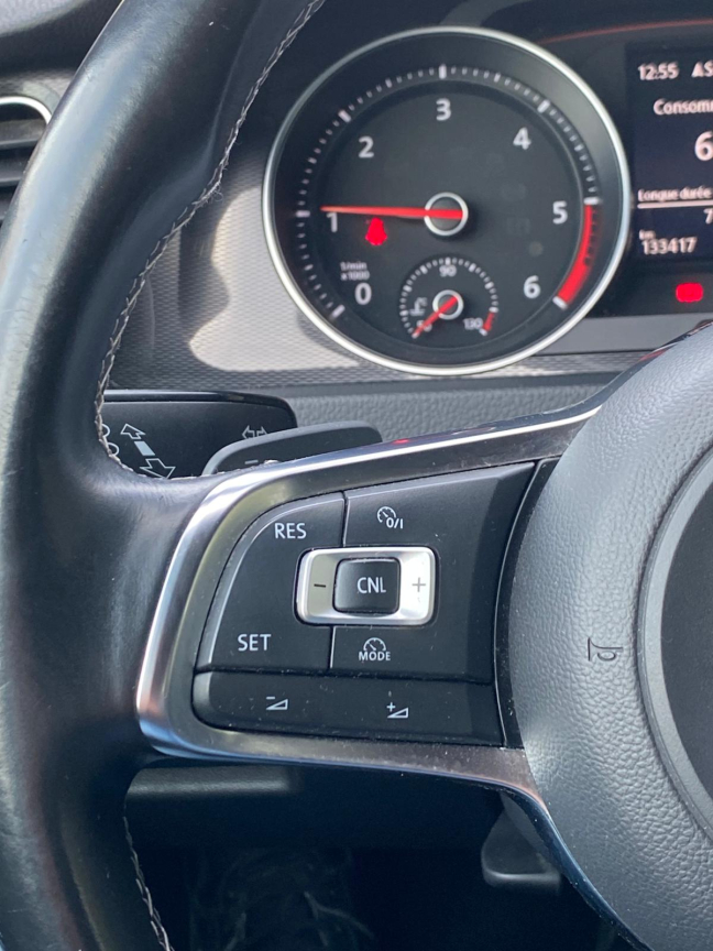 VOLKSWAGEN GOLF - vue 1