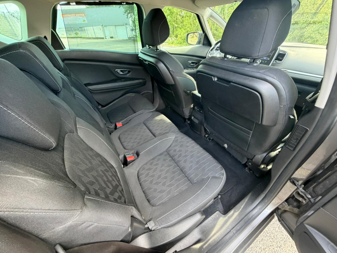 RENAULT SCENIC  - vue 1