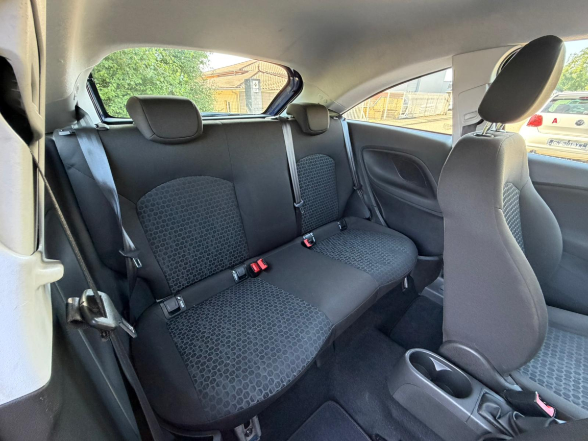 OPEL CORSA - vue 1