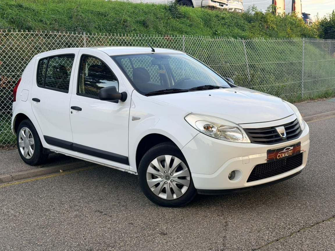 DACIA SANDERO